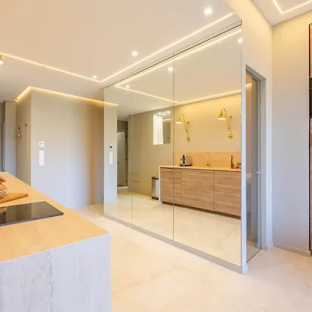 2 Bedroom With Terrace And Garden View 2 Min From